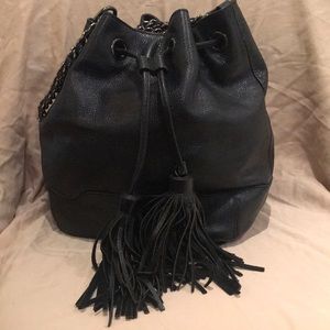 Rebecca Minkoff bucket bag (B)